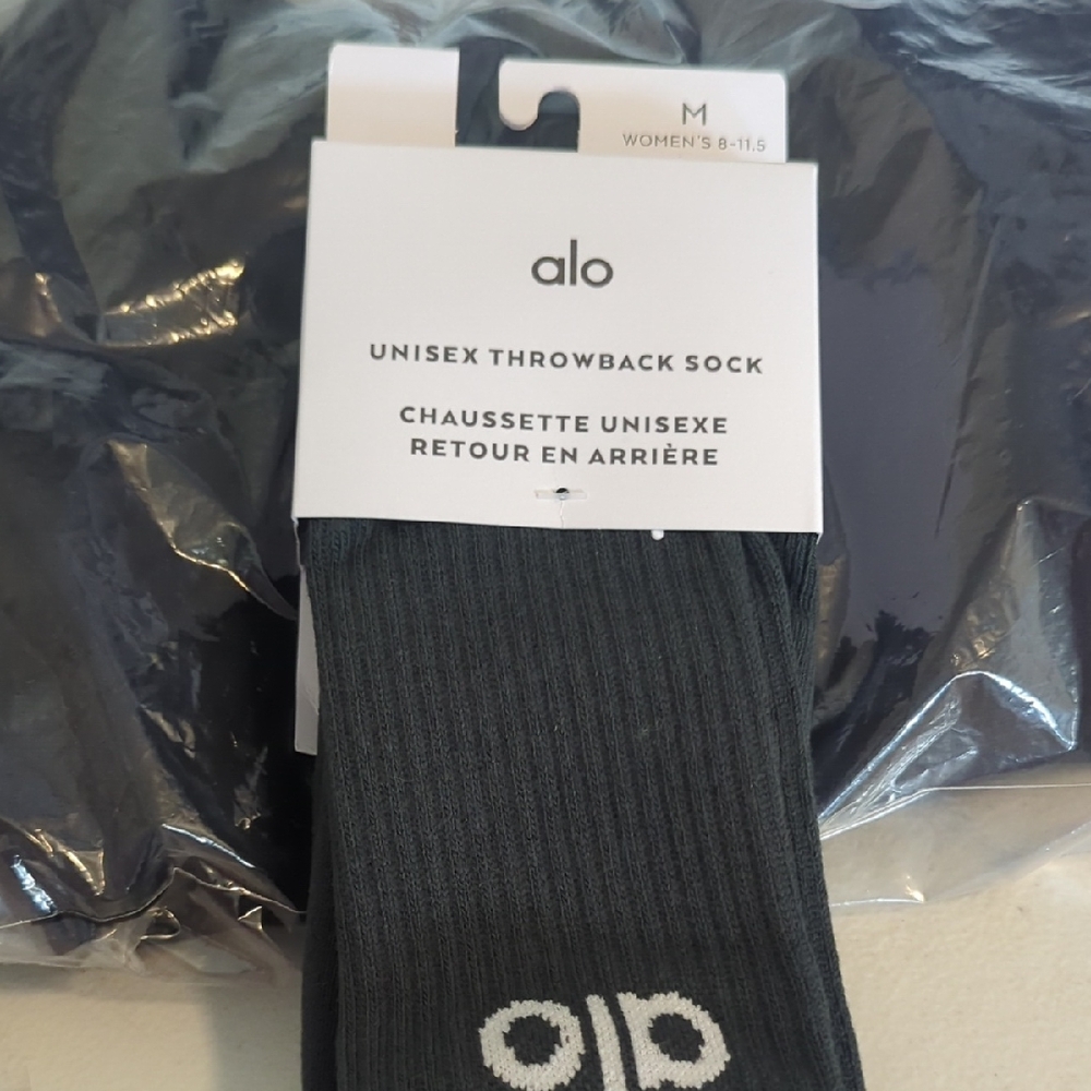 ALO Yoga Unisex Throwback Socks - Charcoal Green with Ivory Logo